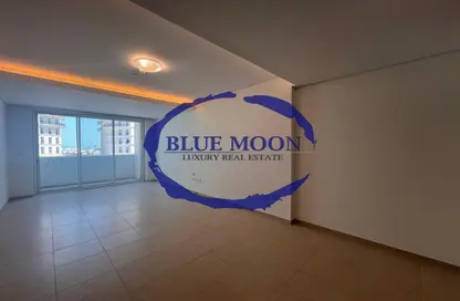 Apartment - 2 Bedrooms - 3 Bathrooms for rent in Viva East - Viva Bahriyah - The Pearl Island - Doha