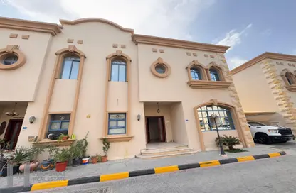 Villa - 4 Bedrooms - 3 Bathrooms for rent in Al Maamoura - Doha