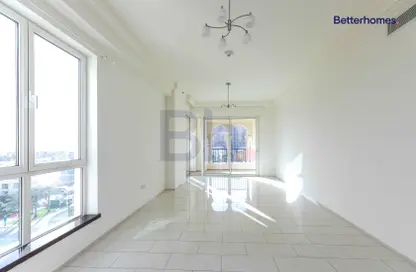 Apartment - 1 Bedroom - 2 Bathrooms for rent in Viva West - Viva Bahriyah - The Pearl Island - Doha