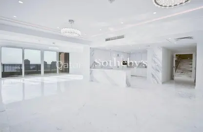 Penthouse - 4 Bedrooms - 5 Bathrooms for sale in Viva West - Viva Bahriyah - The Pearl Island - Doha