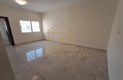 Villa - 4 Bedrooms - 5 Bathrooms for rent in Al Luqta - Al Luqta - Doha