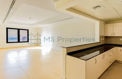 Apartment - 1 Bathroom for rent in West Porto Drive - Porto Arabia - The Pearl Island - Doha