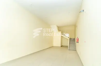 Shop - Studio for rent in East Industrial Street - Birkat Al Awamer - Al Wakra