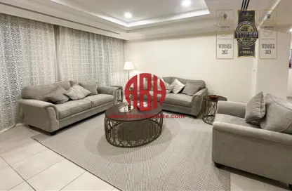 Apartment - 1 Bedroom - 2 Bathrooms for sale in East Porto Drive - Porto Arabia - The Pearl Island - Doha