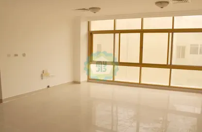 Apartment - 3 Bedrooms - 3 Bathrooms for rent in Al Sadd Road - Al Sadd - Doha