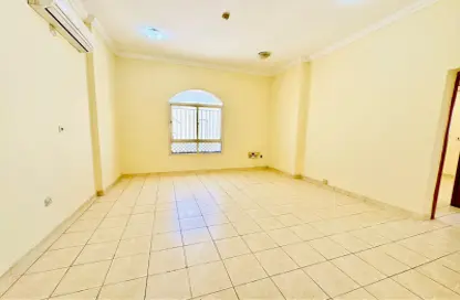 Apartment - 2 Bedrooms - 2 Bathrooms for rent in Al Muntazah Street - Al Muntazah - Doha