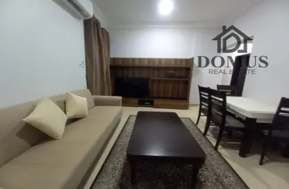 Apartment - 2 Bedrooms - 2 Bathrooms for rent in Thabit Bin Zaid Street - Al Mansoura - Doha