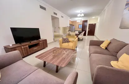 Apartment - 2 Bedrooms - 2 Bathrooms for rent in Al Ain Compound 3 - Al Ain Compound - Ain Khaled - Doha