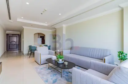 Apartment - 1 Bedroom - 2 Bathrooms for rent in West Porto Drive - Porto Arabia - The Pearl Island - Doha