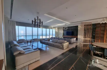 Penthouse - 5 Bedrooms for rent in West Bay - Doha