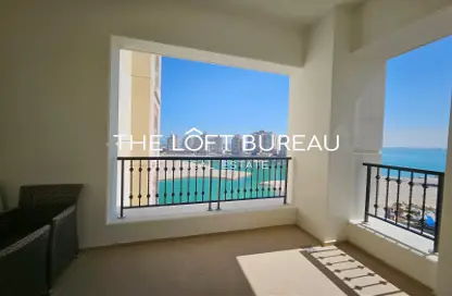 Apartment - 2 Bedrooms - 3 Bathrooms for rent in Viva West - Viva Bahriyah - The Pearl Island - Doha