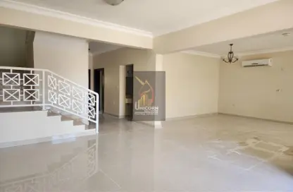 Compound - 4 Bedrooms - 4 Bathrooms for rent in Al Dana st - Muraikh - AlMuraikh - Doha