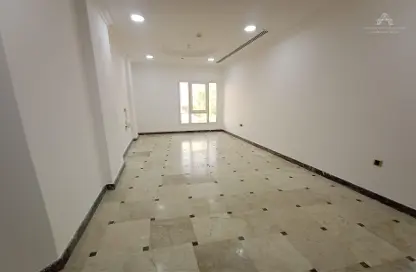 Apartment - 3 Bedrooms - 3 Bathrooms for rent in Al Sadd Road - Al Sadd - Doha