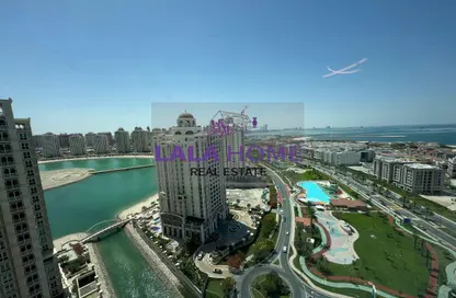 Penthouse - 3 Bedrooms - 4 Bathrooms for rent in Floresta Gardens - Floresta Gardens - The Pearl Island - Doha