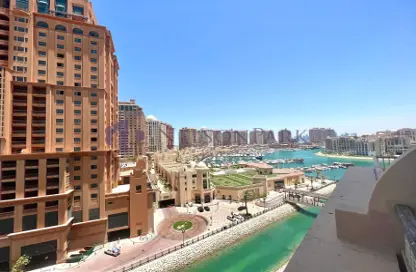 Apartment - 2 Bedrooms - 3 Bathrooms for sale in Tower 16 - Porto Arabia - The Pearl Island - Doha