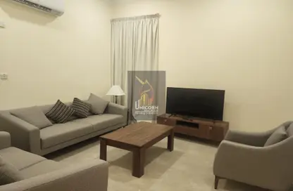 Apartment - 3 Bedrooms - 2 Bathrooms for rent in Umm Salal Ali - Umm Salal Ali - Doha