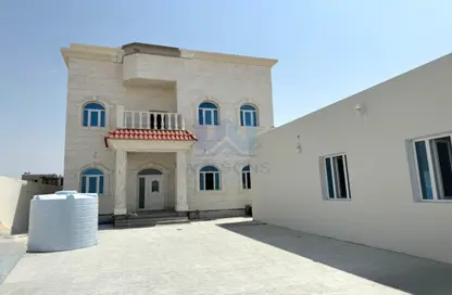 Villa - 7+ Bedrooms - 6 Bathrooms for sale in Al Kheesa - Al Kheesa - Umm Salal Mohammed