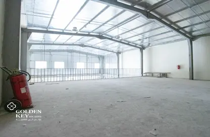 Warehouse - Studio - 6 Bathrooms for rent in Industrial Area 1 - Industrial Area - Doha