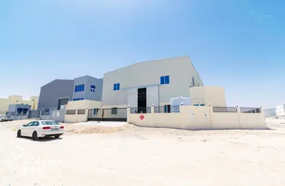 Warehouse - Studio - 2 Bathrooms for rent in East Industrial Street - Birkat Al Awamer - Al Wakra