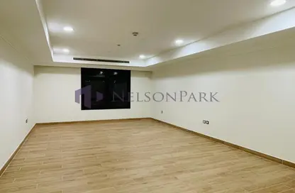 Apartment - 1 Bedroom - 2 Bathrooms for rent in East Porto Drive - Porto Arabia - The Pearl Island - Doha