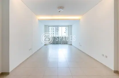 Apartment - 2 Bedrooms - 3 Bathrooms for rent in Viva East - Viva Bahriyah - The Pearl Island - Doha