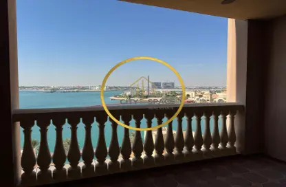 Apartment - 2 Bedrooms - 3 Bathrooms for rent in Tower 31 - Porto Arabia - The Pearl Island - Doha