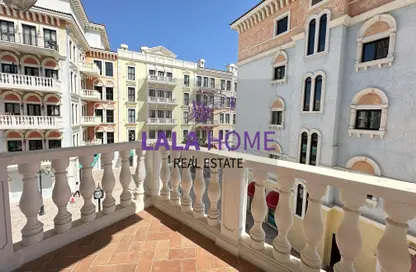 Apartment - 3 Bedrooms - 3 Bathrooms for rent in Murano - Qanat Quartier - The Pearl Island - Doha