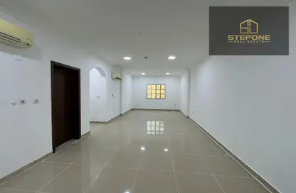 Apartment - 2 Bedrooms - 2 Bathrooms for rent in Al Hashmi Building - Al Muntazah Street - Al Muntazah - Doha