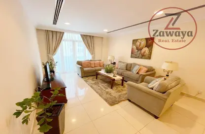 Apartment - 3 Bedrooms - 3 Bathrooms for rent in Anas Street - Fereej Bin Mahmoud North - Fereej Bin Mahmoud - Doha