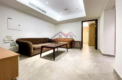 Apartment - 2 Bedrooms - 1 Bathroom for rent in Al Sadd Road - Al Sadd - Doha