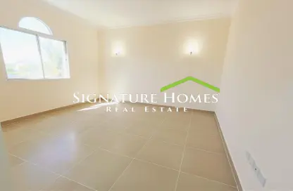 Compound - 3 Bedrooms - 4 Bathrooms for rent in Al Gharrafa - Doha