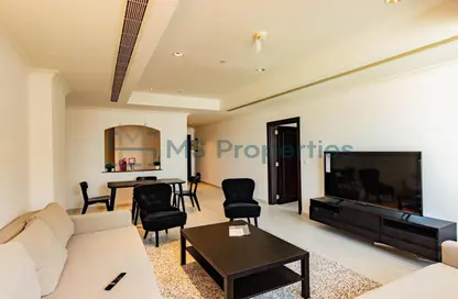 Apartment - 1 Bedroom - 2 Bathrooms for sale in West Porto Drive - Porto Arabia - The Pearl Island - Doha