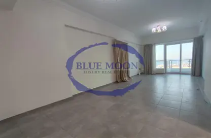 Apartment - 2 Bedrooms - 3 Bathrooms for rent in Marina District - Lusail