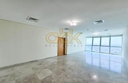 Apartment - 2 Bedrooms - 3 Bathrooms for rent in Zig Zag Tower A - Zig Zag Towers - West Bay - Doha