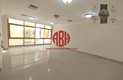 Apartment - 3 Bedrooms - 3 Bathrooms for rent in Tameer Residence East - Al Rayyan Road - Al Sadd - Doha