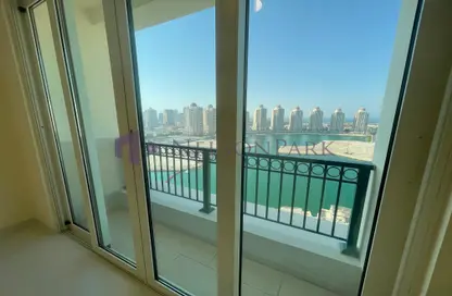 Apartment - 3 Bedrooms - 3 Bathrooms for rent in Viva West - Viva Bahriyah - The Pearl Island - Doha