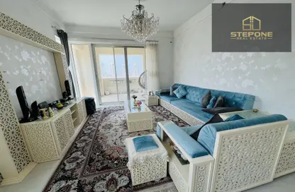 Apartment - 2 Bedrooms - 3 Bathrooms for sale in Tower 29 - Viva Bahriyah - The Pearl Island - Doha