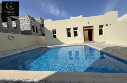 Compound - 4 Bedrooms - 4 Bathrooms for rent in Al Ain Compound 3 - Al Ain Compound - Ain Khaled - Doha