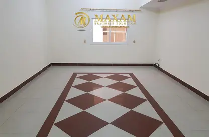 Empty Room image for: Apartment - 3 Bedrooms - 3 Bathrooms for rent in Al Sadd Road - Al Sadd - Doha, Image 1