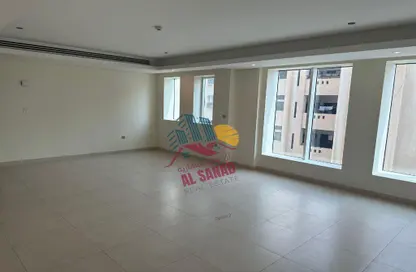 Apartment - 3 Bedrooms - 3 Bathrooms for rent in Ramada Commercial Building - Al Rawabi Street - Al Muntazah - Doha