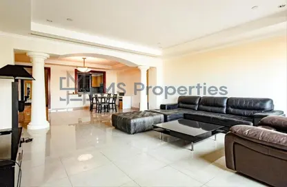 Townhouse - 2 Bedrooms - 3 Bathrooms for rent in East Porto Drive - Porto Arabia - The Pearl Island - Doha