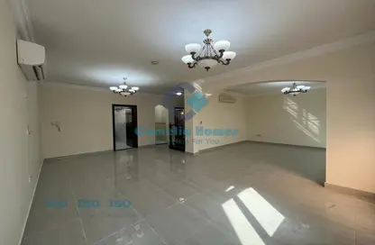 Villa - 4 Bedrooms - 4 Bathrooms for rent in Ain Khaled - Ain Khaled - Doha