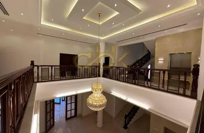 Villa - 7 Bedrooms for rent in Lusail City - Lusail