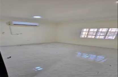 Apartment - 2 Bedrooms - 2 Bathrooms for rent in Old Airport Road - Doha