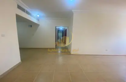 Apartment - 2 Bedrooms - 2 Bathrooms for rent in Al Sadd Road - Al Sadd - Doha