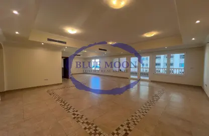 Apartment - 3 Bedrooms - 3 Bathrooms for rent in East Porto Drive - Porto Arabia - The Pearl Island - Doha