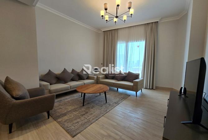 Apartment - 2 Bedrooms - 3 Bathrooms for rent in Marina Residences 195 - Marina District - Lusail