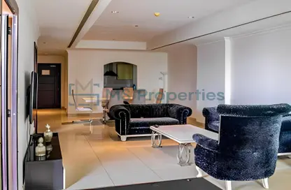 Apartment - 1 Bedroom - 2 Bathrooms for rent in West Porto Drive - Porto Arabia - The Pearl Island - Doha