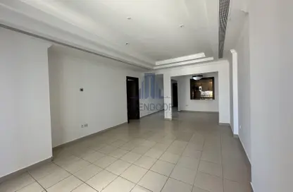 Apartment - 1 Bedroom - 2 Bathrooms for rent in West Porto Drive - Porto Arabia - The Pearl Island - Doha