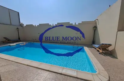 Villa - 4 Bedrooms - 5 Bathrooms for rent in Bu Hamour Street - Abu Hamour - Doha